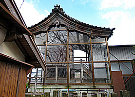 千代鶴神社本殿右側面