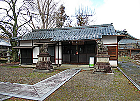 千代鶴神社拝殿左より