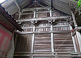 船津神社拝殿左側面