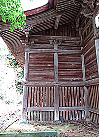 船津神社本殿右側面