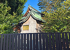 木田晴明神社社殿左背面