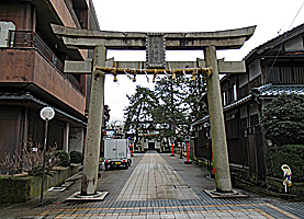松阜神社ニノ鳥居