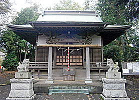 愛甲熊野神社拝殿近景