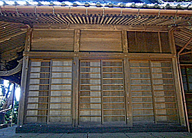 毘沙門神明神社本殿左側面
