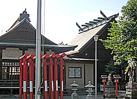 相州氷川神社社殿側面