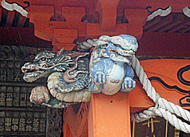 三崎海南神社拝殿木鼻