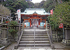 三崎海南神社拝殿遠景