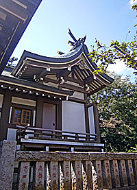 上草柳熊野神社本殿左側面