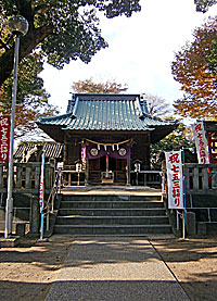 久里浜八幡神社拝殿遠景