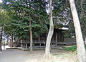 上大井三嶋神社社殿左より