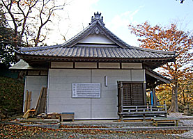 久村御瀧神社拝殿右側面
