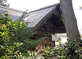本村神明社拝殿右側面