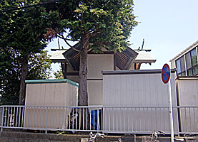 永田白幡神社社殿背面