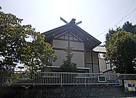 永田白幡神社社殿左背面