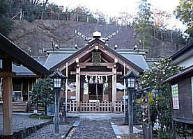 新羽杉山神社拝殿