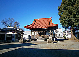 西富岡八幡神社拝殿遠景左より