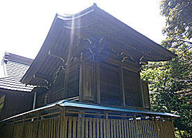 大庭神社本殿左背面