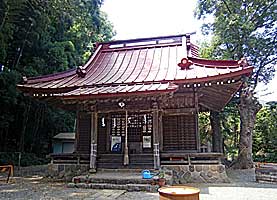 飯山龍蔵神社拝殿左より