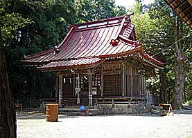 飯山龍蔵神社拝殿遠景左より