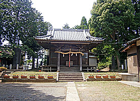 佐江戸杉山神社拝殿遠景