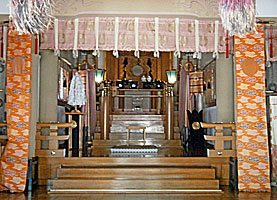 櫻森稲荷神社拝殿内部