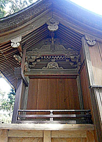 吉濱素鵞神社本殿右側面