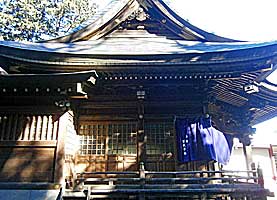 稲田菅子之神社拝殿右側面