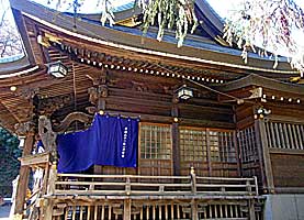 稲田菅子之神社拝殿左側面