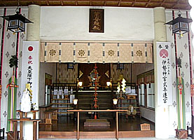 天の宮菅谷神社拝殿内部