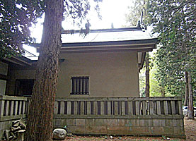 麻生月讀神社本殿左側面