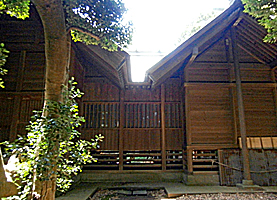 和田神明白旗神社社殿左側面