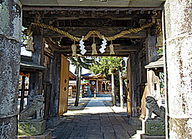 新北神社神門入口