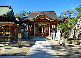 新北神社拝殿遠景