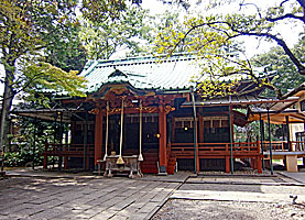 赤坂氷川神社拝殿左より