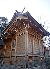 大松氷川神社本殿左背面