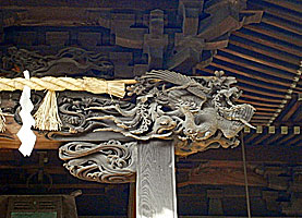 荏原神社拝殿向拝木鼻