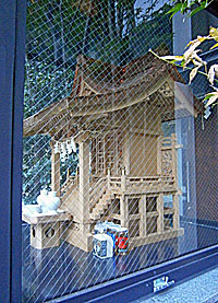 福徳神社（芽吹神社）旧社地本殿左より