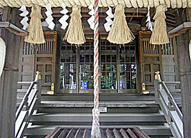 平尾杉山神社拝所