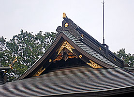 平尾杉山神社拝殿破風