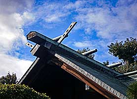 下千葉氷川神社（堀切氷川神社）拝殿千木・鰹木