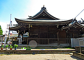 磐井神社拝殿左側面