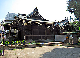 磐井神社社殿全景左より