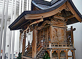 歌舞伎稲荷神社社殿左より