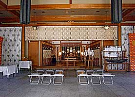 亀戸香取神社拝殿内部