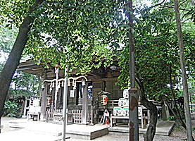 小金井神社本殿近景左より