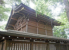 小金井神社本殿左背面