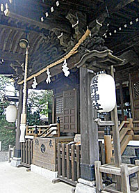 恋ヶ窪熊野神社拝殿向拝左より