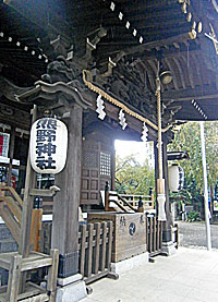 恋ヶ窪熊野神社拝殿向拝右より