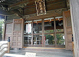 恋ヶ窪熊野神社拝所左より
