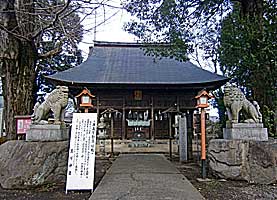 熊川神社拝殿遠景
